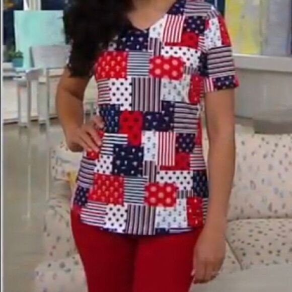 Denim & Co. Printed Americana Perfect Jersey V-Neck Top - Picture 2 of 7